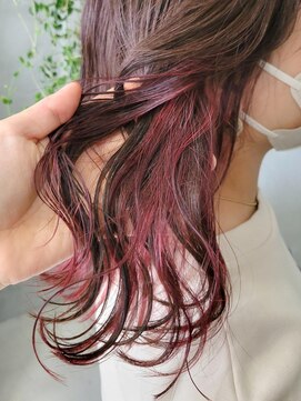 テトヘアー(teto hair) インナーカラー　赤　ピンク　ハイライト　暖色カラー　ボブ