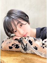 メーヴェ(Mowen) mowen 南堀江　丸みショート×アッシュカラー×外国人風