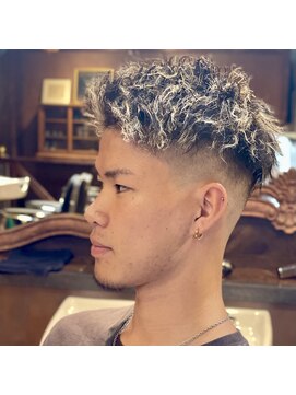 エルエー 大津店(L.A) スタイリスト【上岡】スキンフェード×ツイスト×メッシュ