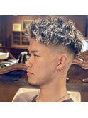 スタイリスト【上岡】スキンフェード×ツイスト×メッシュ