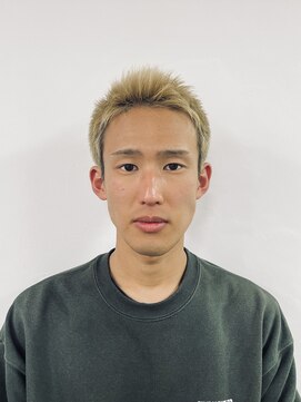 ジュネコア 早稲田(JUNECORE) 金髪ベリーショート