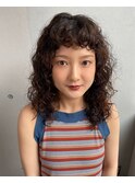 前髪オン眉ミディアムスパイラルパーマ