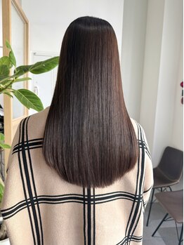 ヴァーグバイトリ(vague by tori)の写真/【六甲道駅4分】自然な柔らかい仕上がりが人気の縮毛矯正!気になるクセやうねりを解消!朝のセットも簡単に