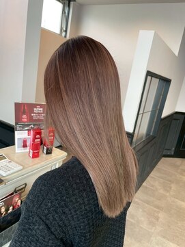 透明感ある艶系グラデーションカラー