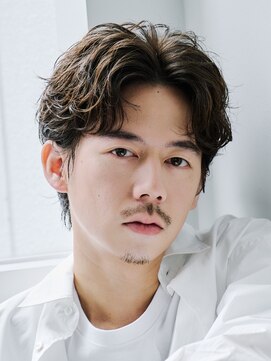 フィフス(fifth) 原宿毛流れセンターパートルーズパーマシャドウパーマ刈り上げ