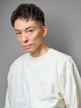 ラヴィ ニュー スタンダードバーバー 浜松町(LAVIE NEW STANDARD BARBER) 初めての社会人。そしてパーマ