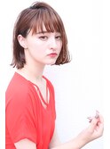 大人かわいいグレージュ小顔ナチュラルショートボブ