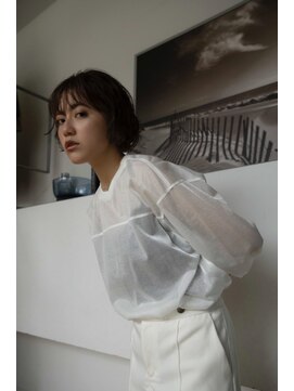 リバレッジ 白金(Leverage) クセを活かした丸みボブ