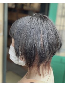 アン アミゥ(Un amiw.) ウルフ×インナーカラー