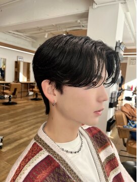 ネイビー(NAVY) サイドパートカルマヘア ニュアンスパーマ カルマパーマ