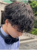 波巻きスパイラルパーマメンズマッシュツーブロックメンズパーマ