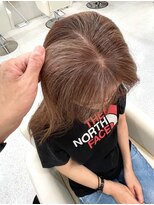 リップス デリコ(LIPS derico)&nbsp;【白髪ぼかしハイライト】　 施術前の写真は右にスワイプ