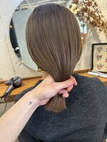 エイトデイズ 三宮駅前店(EIGHT days)&nbsp;beigecolor