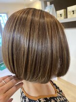 フォリア(Foria)&nbsp;ボブ×白髪ぼかしハイライト