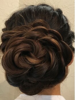エテルノ リンド 美容室(Eterno Lindo)の写真/【パーティーヘアセット（6パターン）¥3000】【浴衣着付け+ヘアセット◆通常¥6300→¥5500】スタイル長続き!