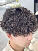 オーバル ジングウマエ(OVARL jingumae)&nbsp;波巻きシャドウパーマラウンドマッシュ