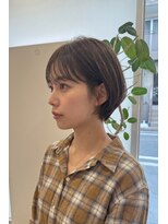 トレ(tre.)&nbsp;透け前髪のくすみブラウン丸みショート