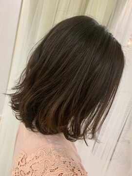 ヘアアンドメイクグラチア(HAIR and MAKE GRATIAE) 外ハネ♪ミィデアムボブ^_^