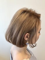 アルボーテルジェ(Art BeAute' ROUGET)&nbsp;耳掛けBob/ワンレンハイトーンボブ/ブリーチ/大人可愛い前髪なし