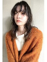 エイミー(amy.) 顔まわりのニュアンスがかわいいレイヤーパーマ