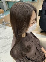 リーホリエ(Lee Horie)&nbsp;赤み無くして透明感ベージュ / mio