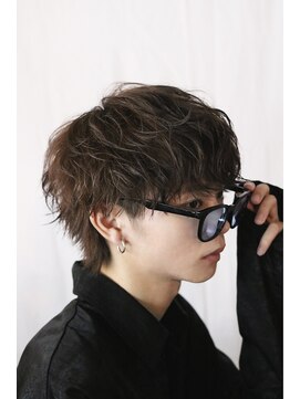 ラクーントウキョウ(RACCOON.TOKYO) 横顔が決まるマッシュショート