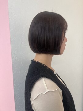 ケーオーエスピンク(K O S pink) ミニボブとナチュラルブラウン