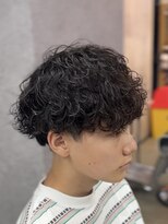 メイン(MENIN)&nbsp;【Insta@leo_takahashi_14】波巻きパーマスタイル[眉毛/メンズ]