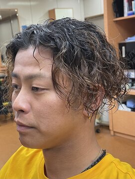 ヘアーサロン ポニー ツーブロックパーマ