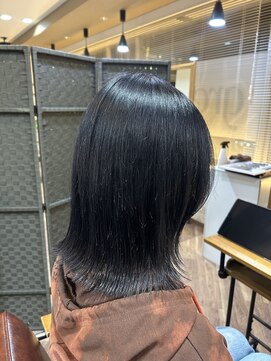 グロース(growth) ボブ×ブルーブラック