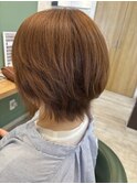 外ハネミディアムボブ