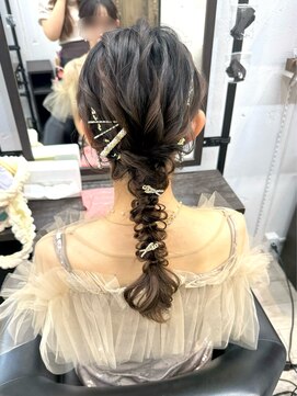 カリーノ 表参道(CARINO) 【お呼ばれ】編みおろし 金箔ヘア