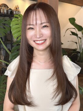 プカナ ラ(pukana_La) レイヤーカット×透明感カラー