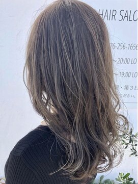 エルモ(ELMO) インナーカラー / モノトーンとパープル