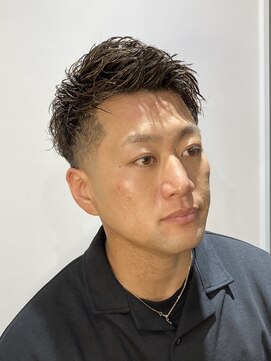 レックス 中野(rex) フェードカット/スキンハイライトスタイル［中野／中野駅］