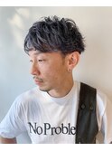 30・40代おしゃれ男性シルバーアッシュカラー