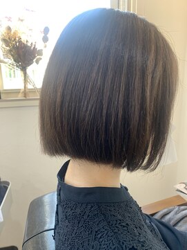 エンリー(ENlee) 【白鳥未来】切りっぱなし×マットベージュ