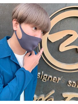 モードファクター デザイナーズサロン(mode Factor designer's salon) ハイトーン×刈り上げマッシュ