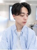 波巻きスパイラルパーマセンターパートアッシュブラック