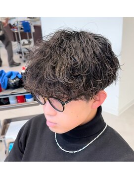 オーシャントーキョー 仙台(OCEAN TOKYO) 波巻きマッシュ刈り上げツーブロック