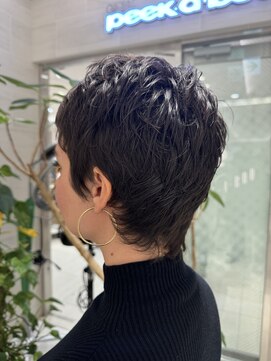 ピークアブー アヴェダ ギンザシックス(PEEK-A-BOO AVEDA GINZASIX) ミニマムショートウルフ ベリーショート