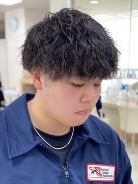 シャルムバイケンジ(Charm.by KENJE) 銀座メンズパーマ波巻きシャドウパーマツイストスパイラル無造作