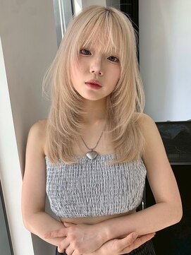 ユーフォリア 新宿通り(Euphoria) くびレイヤーエモージュケアカラー似合わせカットシアベージュ