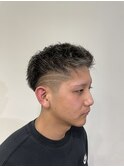 刈り上げセンターパート/波巻きツイストスパイラル/伊勢崎