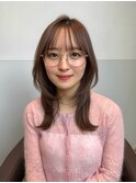 ミディアムレイヤーカットサイドバング