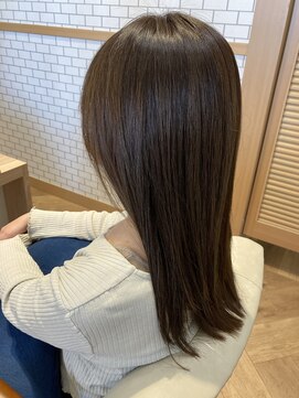 カシータフロル 守山(Casita flor) 艶感たっぷりのナチュラルストレート(^^)/