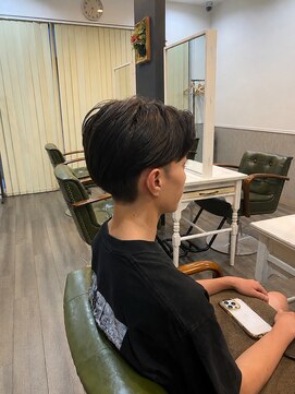 ルッカランス 経堂店(Lucca Lance) センターパート/ナチュラルヘア