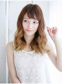 グラデーションカラーのウェービーカール