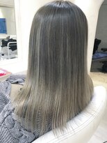 ウーロス(uros.)&nbsp;グレージュ、バレイヤージュ