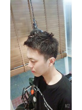 キキヘアメイク(kiki hair make) 【しんや】メンズカット2ブロック